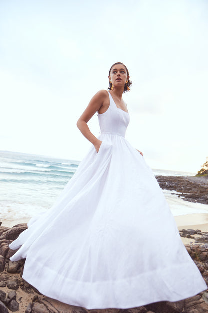 Kiara Gown Daisy White Linen